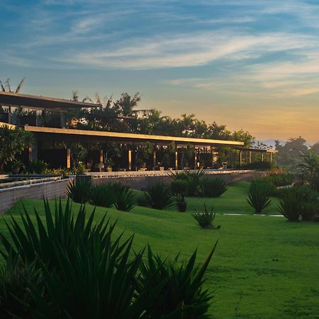 Hotel Komune And Beach Club Bali Keramas Luaran gambar